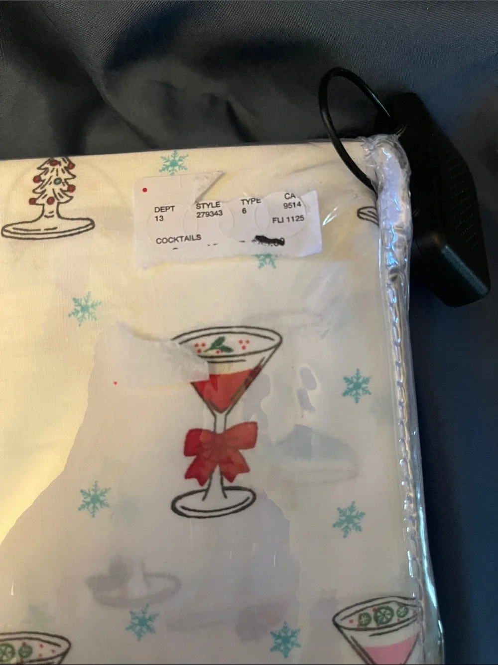 cupcakes & cashmere White Cotton Sheet Set with Festive Drinks Motif